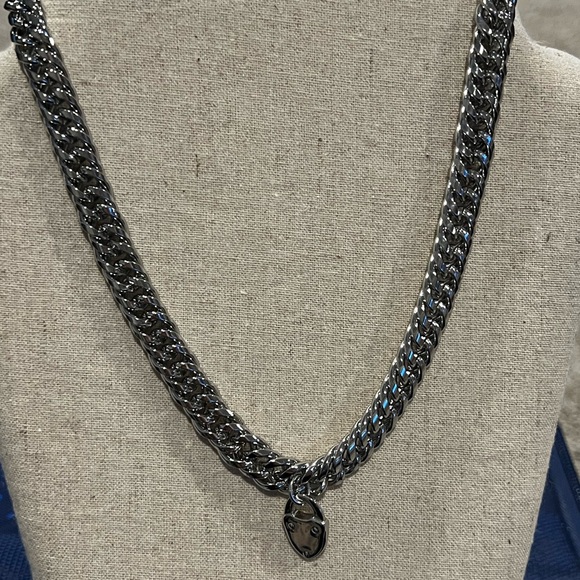 Stella & Dot Jewelry - Stella and Dot silver necklace